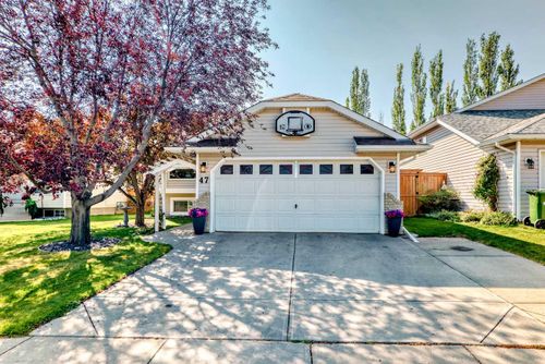47 Willowbrook Dr Nw, Airdrie, AB, T4B2J5 | Card Image