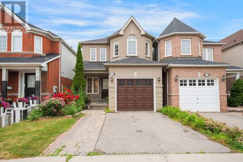 1528 Avonmore Square N, Pickering (Town Centre), ON, L1V7H3 | Card Image