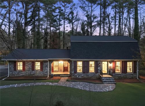 2037 Stoneleigh Dr, Stone Mountain, GA, 30087-1431 | Card Image