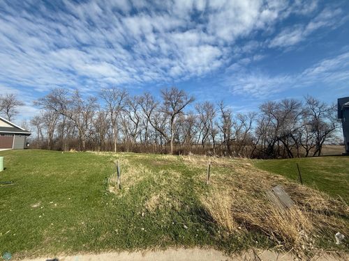 545 Leonard St, Hawley, MN, 56549-2902 | Card Image