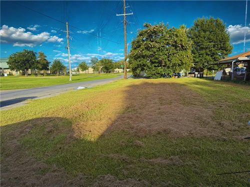 3622 Sinclair St, Chalmette, LA, 70043-2156 | Card Image