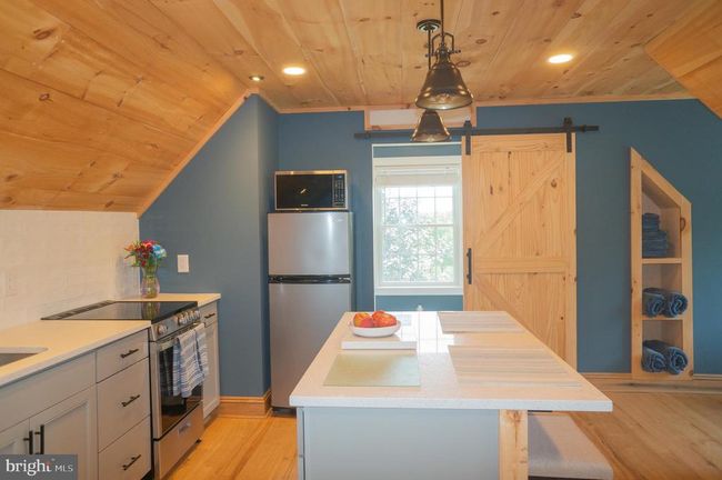 6861 Pleasantview Dr, House other with 4 bedrooms, 4 bathrooms and null parking in THOMASVILLE PA | Image 97