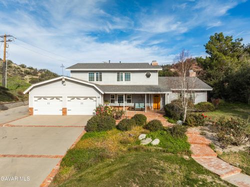 28132 Oak Spring Canyon Rd, Santa Clarita, CA, 91387-2134 | Card Image