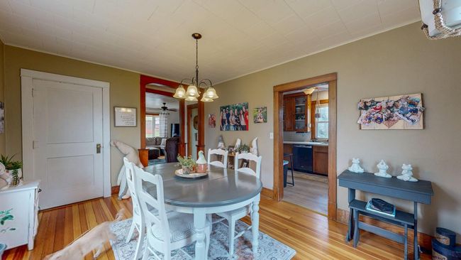 Dining | Image 9