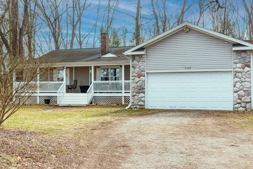 10465 Silver Lake Rd, Byron, MI, 48418-9097 | Card Image
