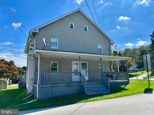156 Water St, CHRISTIANA, PA, 17509-1606 | Card Image