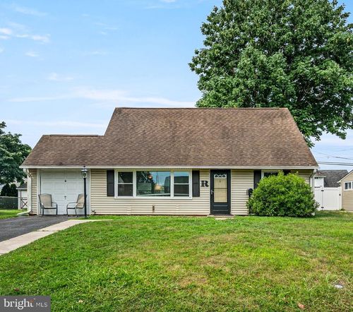 41 Kentucky Ln, LEVITTOWN, PA, 19055-2401 | Card Image
