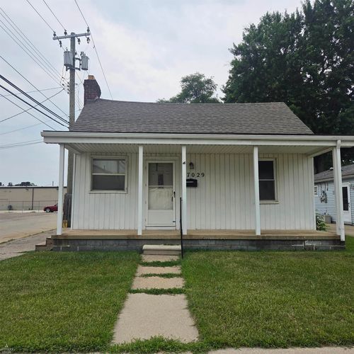 27029 Dartmouth St, Madison Heights, MI, 48071-3235 | Card Image