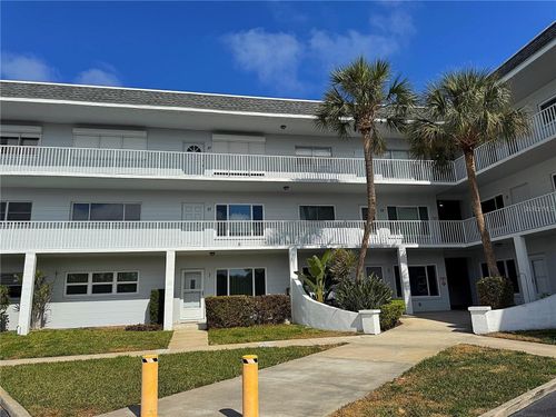 7-2001 World Parkway Blvd, CLEARWATER, FL, 33763-3631 | Card Image
