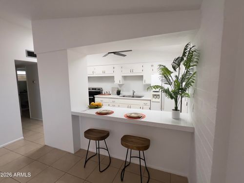 10376 W Oakmont Dr, Sun City, AZ, 85351-3528 | Card Image