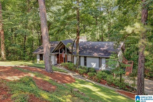 2016 Woodsorrel Dr, Hoover, AL, 35244-1125 | Card Image