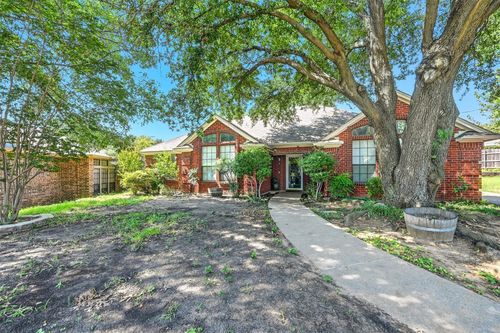 4102 Autumn Ridge Ct, Arlington, TX, 76016-3808 | Card Image