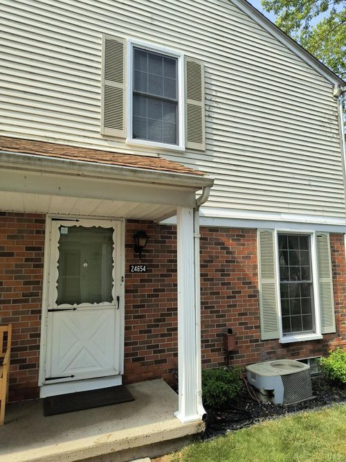24654 Spring Ln, Harrison Township, MI, 48045-2313 | Card Image