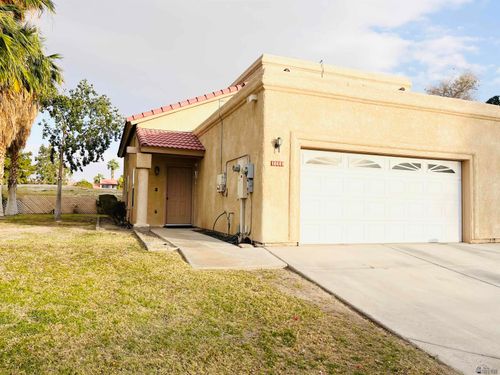 10689 S Calle Raquel, Yuma, AZ, 85367-7231 | Card Image