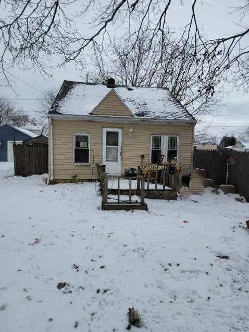 2205 Kentucky Street, RACINE, WI, 53405 | Card Image