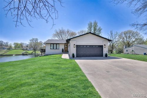 111 Elm Dr, Edwardsville, IL, 62025-5314 | Card Image