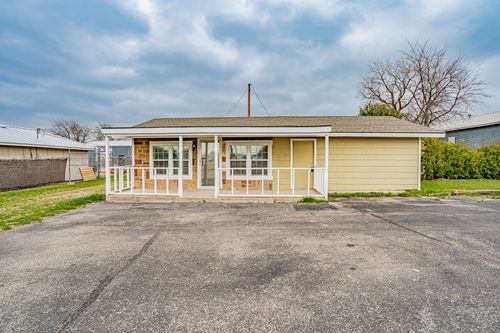 301 Eastridge Rd, Granbury, TX, 76049-5983 | Card Image