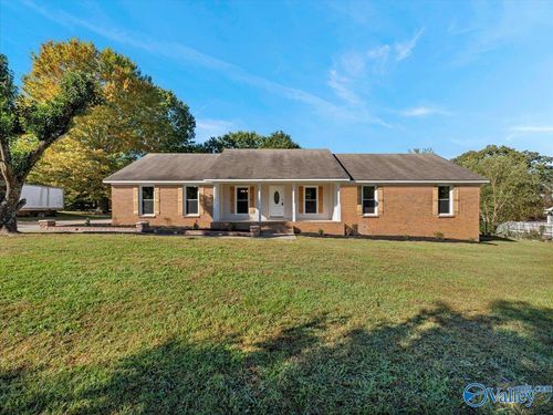 2368 Jordan Rd, Huntsville, AL, 35811-9202 | Card Image