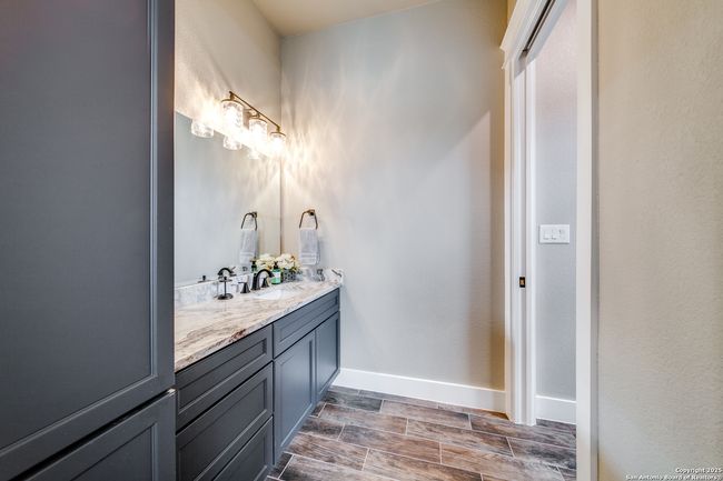 895 Private Road 1742, House other with 4 bedrooms, 5 bathrooms and null parking in Mico TX | Image 25