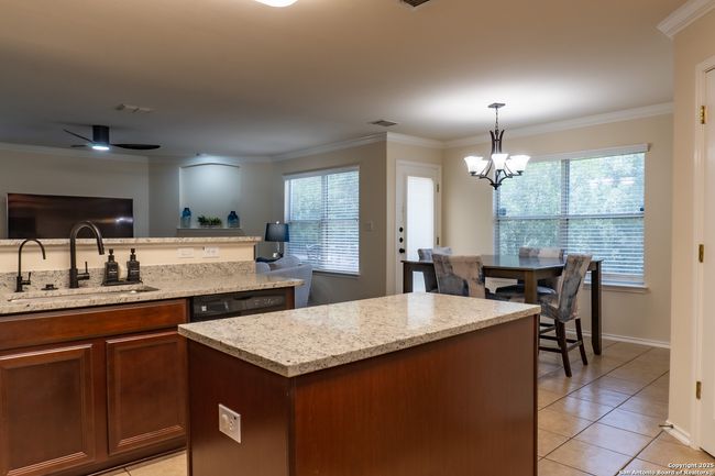 9534 Anderson Way, House other with 3 bedrooms, 3 bathrooms and null parking in Converse TX | Image 41