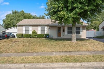 143 Ebony Lane, House other with 3 bedrooms, 1 bathrooms and null parking in Fairborn OH | Image 2