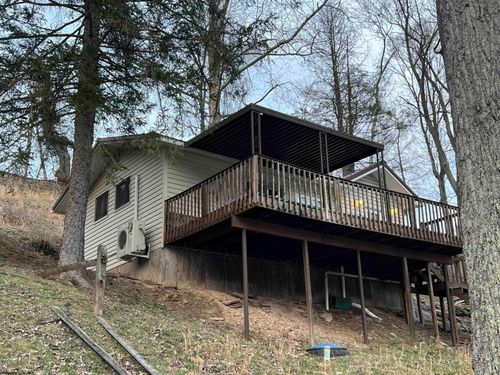 1114 Crystal Lake Rd, West Union, WV, 26456-8934 | Card Image