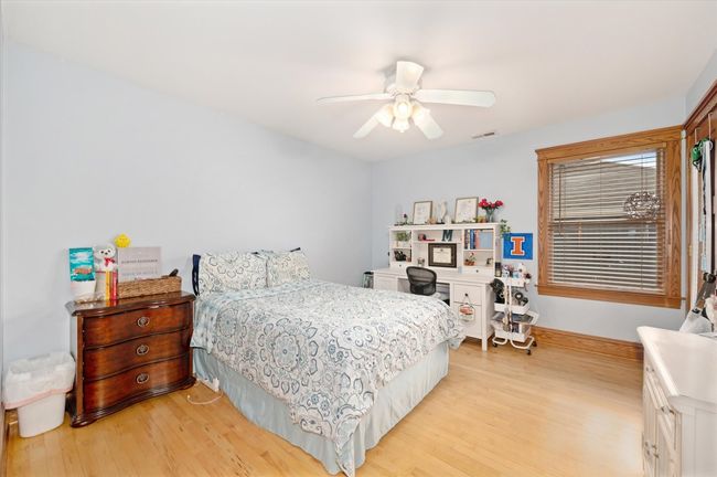 221 N Illinois St, House other with 4 bedrooms, 4 bathrooms and 2 parking in Elmhurst IL | Image 21