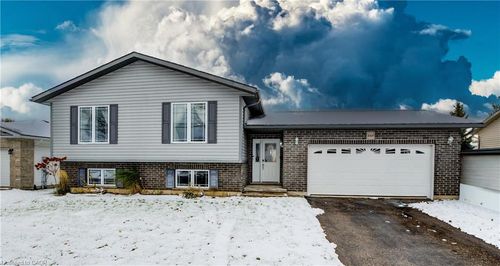 {{alt}} | Card Image