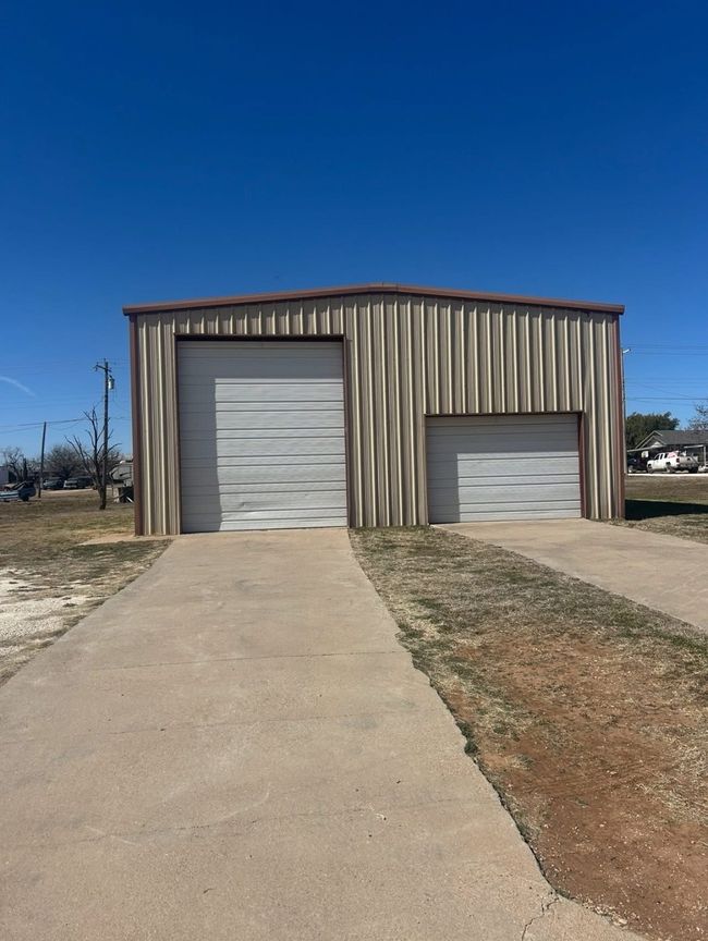 2032 Avenue L, House other with 4 bedrooms, 3 bathrooms and null parking in Anson TX | Image 38