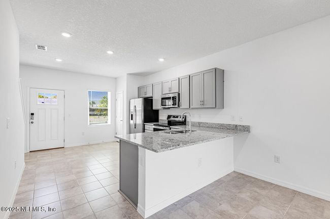 7219 Sabal Ter, Townhouse with 2 bedrooms, 3 bathrooms and null parking in Jacksonville FL | Image 7