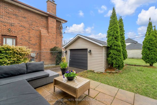23 Carnation Ave, House other with 5 bedrooms, 3 bathrooms and 4 parking in Etobicoke ON | Image 37