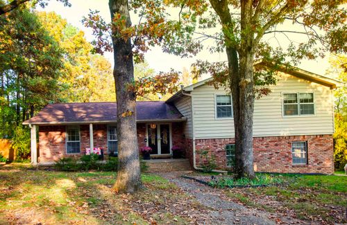 1912 Clapboard Hill Rd, Little Rock, AR, 72227-5530 | Card Image