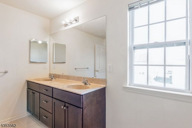 23 Schenck Ln, House other with 4 bedrooms, 2 bathrooms and null parking in SOMERSET NJ | Image 9