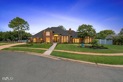 18 Dover Cir, Bossier City, LA, 71111-6001 | Card Image