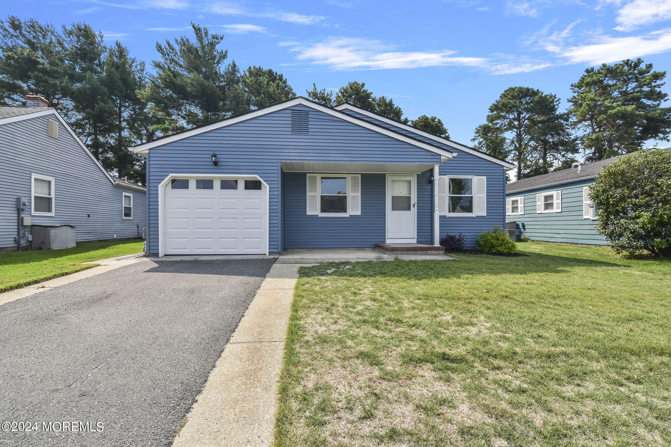 Noranda St, Toms River, NJ 08757