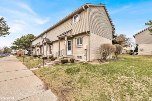 2216 Orchard Crest St, Shelby Township, MI, 48317-4541 | Card Image