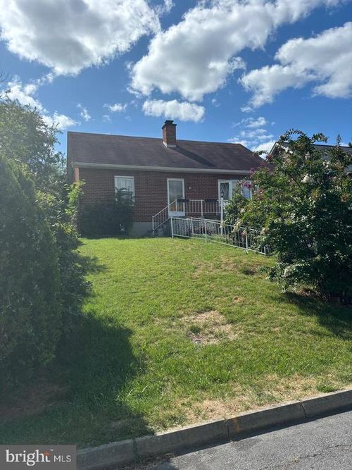 709 Haddon Ave, CUMBERLAND, MD, 21502-3804 | Card Image