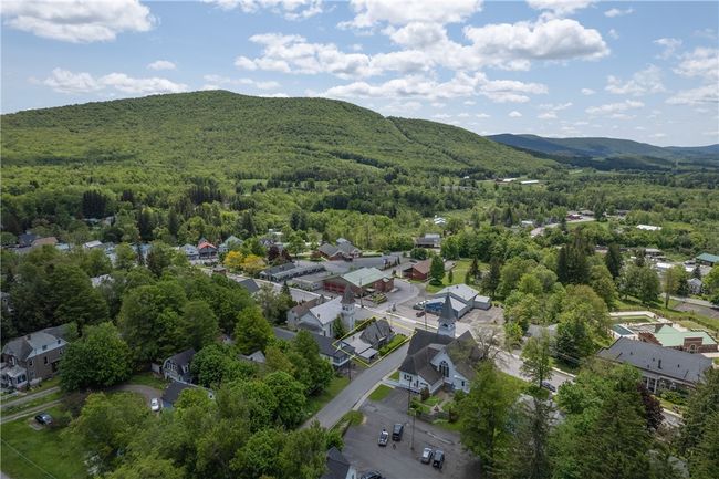 94 Main St, House other with 3 bedrooms, 3 bathrooms and null parking in Stamford NY | Image 20