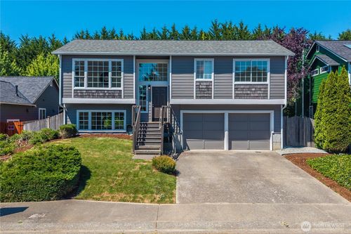 22938 Se 280th Pl, Maple Valley, WA, 98038-8128 | Card Image