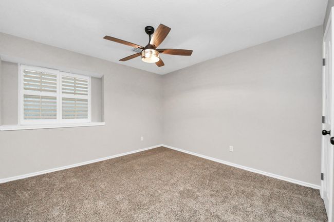 1410 Long View Dr, House other with 5 bedrooms, 4 bathrooms and 3 parking in Pearland TX | Image 24
