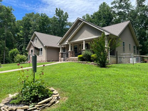 104 Bottom Dr, Monterey, TN, 38574-7092 | Card Image