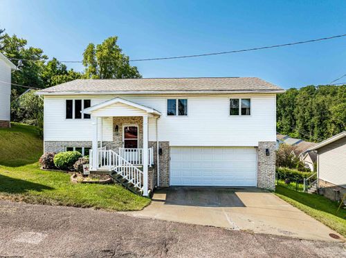 782 Briarwood St, Morgantown, WV, 26505-2606 | Card Image
