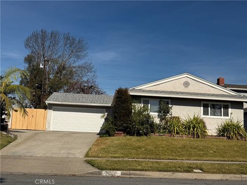 5481 Marion Ave, Cypress, CA, 90630-4561 | Card Image