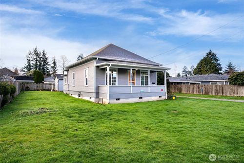 1016 E Orange Ave, Burlington, WA, 98233-2322 | Card Image