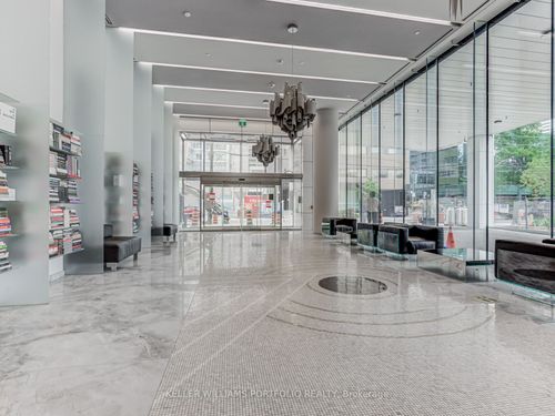 1013-5 Soudan Ave, Toronto, ON, M4S0B1 | Card Image