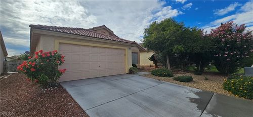 5017 W El Campo Grande Ave, Las Vegas, NV, 89130-7244 | Card Image