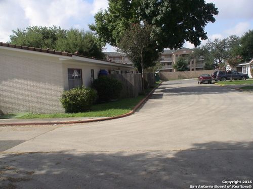 16-7923 Donore Pl, San Antonio, TX, 78229-2670 | Card Image