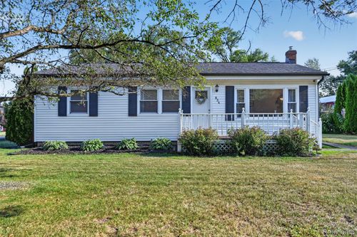 834 Baird St, Holly, MI, 48442-1705 | Card Image