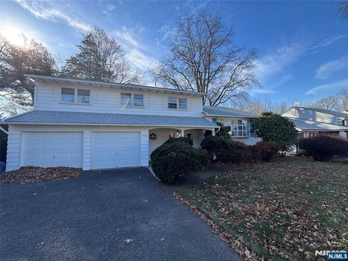 409 W Anderson St, Hackensack, NJ, 07601-1506 | Card Image