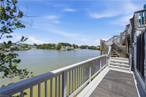209 Lake Dr, Virginia Beach, VA, 23451-4458 | Card Image